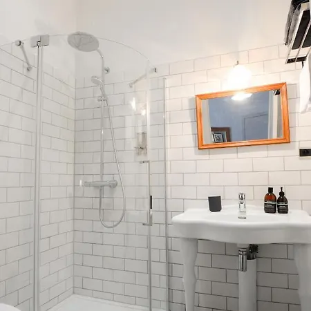 La Maison De L' Ambassadeur