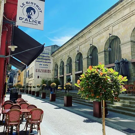 La Maison De L' Ambassadeur Couette-café