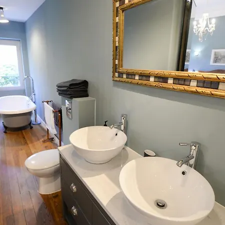 La Maison De L' Ambassadeur Couette-café