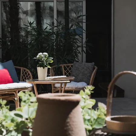 La Maison De L' Ambassadeur 4* Καρκασόν