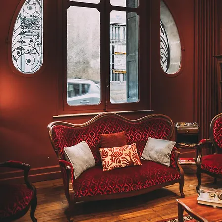 La Maison De L' Ambassadeur