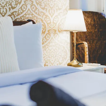 La Maison De L' Ambassadeur