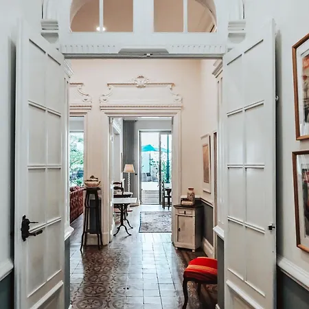 La Maison De L' Ambassadeur B&B 카르카손