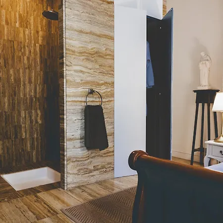 La Maison De L' Ambassadeur 4*