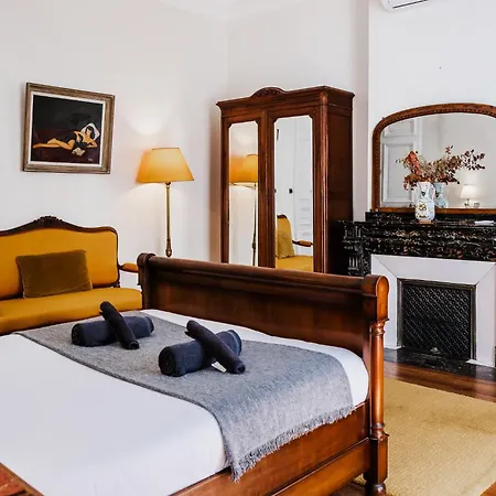 La Maison De L' Ambassadeur 4* Καρκασόν