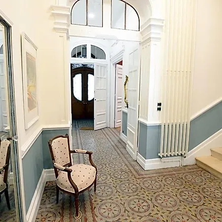 Alojamento de Acomodação e Pequeno-almoço La Maison De L' Ambassadeur