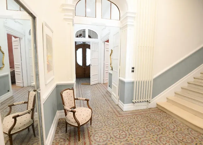 La Maison De L' Ambassadeur Carcasona