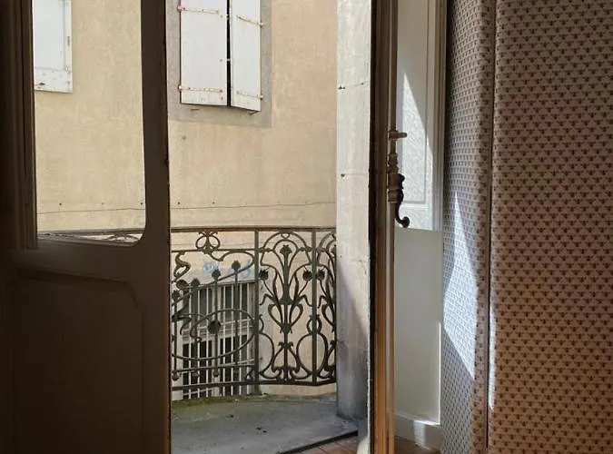 La Maison De L' Ambassadeur Bed & Breakfast 4*