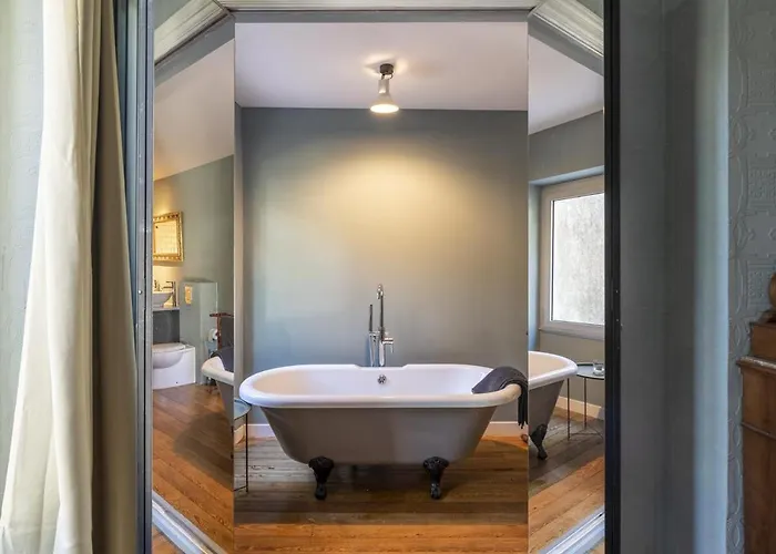 La Maison De L' Ambassadeur 4*