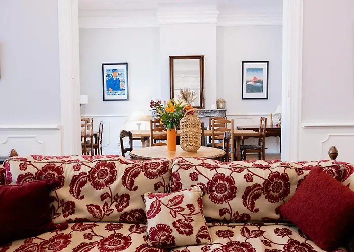 La Maison De L' Ambassadeur 4* カルカソンヌ