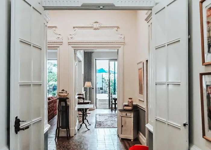 La Maison De L' Ambassadeur ベッド・アンド・ブレックファスト カルカソンヌ